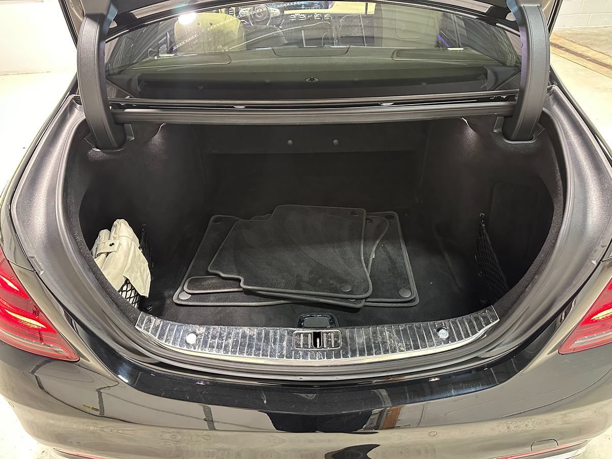 Used 2020 Mercedes-Benz S 560 4MATIC Sedan image 7