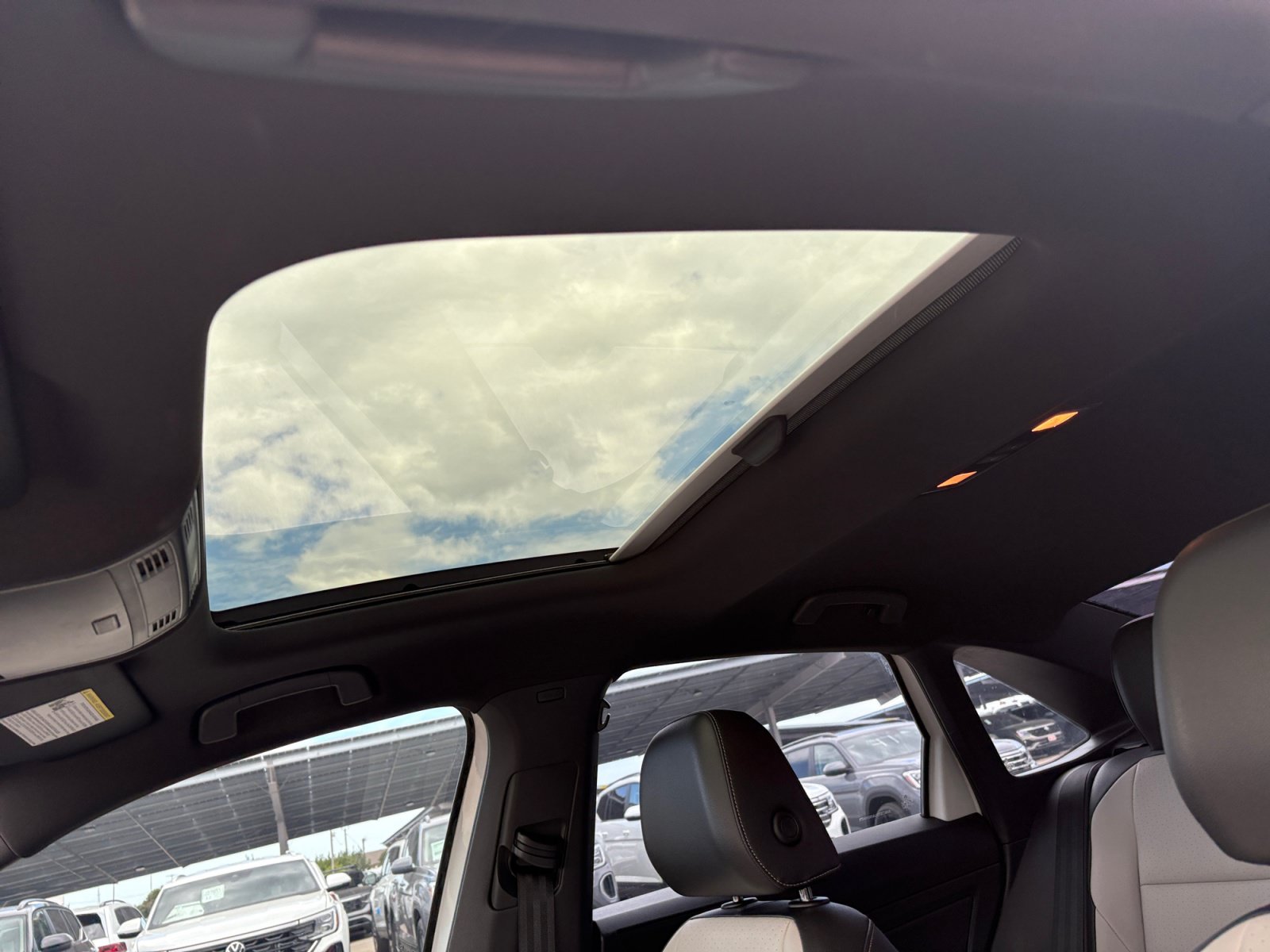 Used 2019 Volkswagen Jetta R-Line FWD image 18