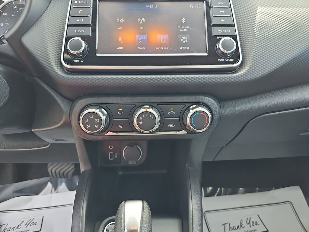 Used 2025 Nissan Kicks Play S image 25