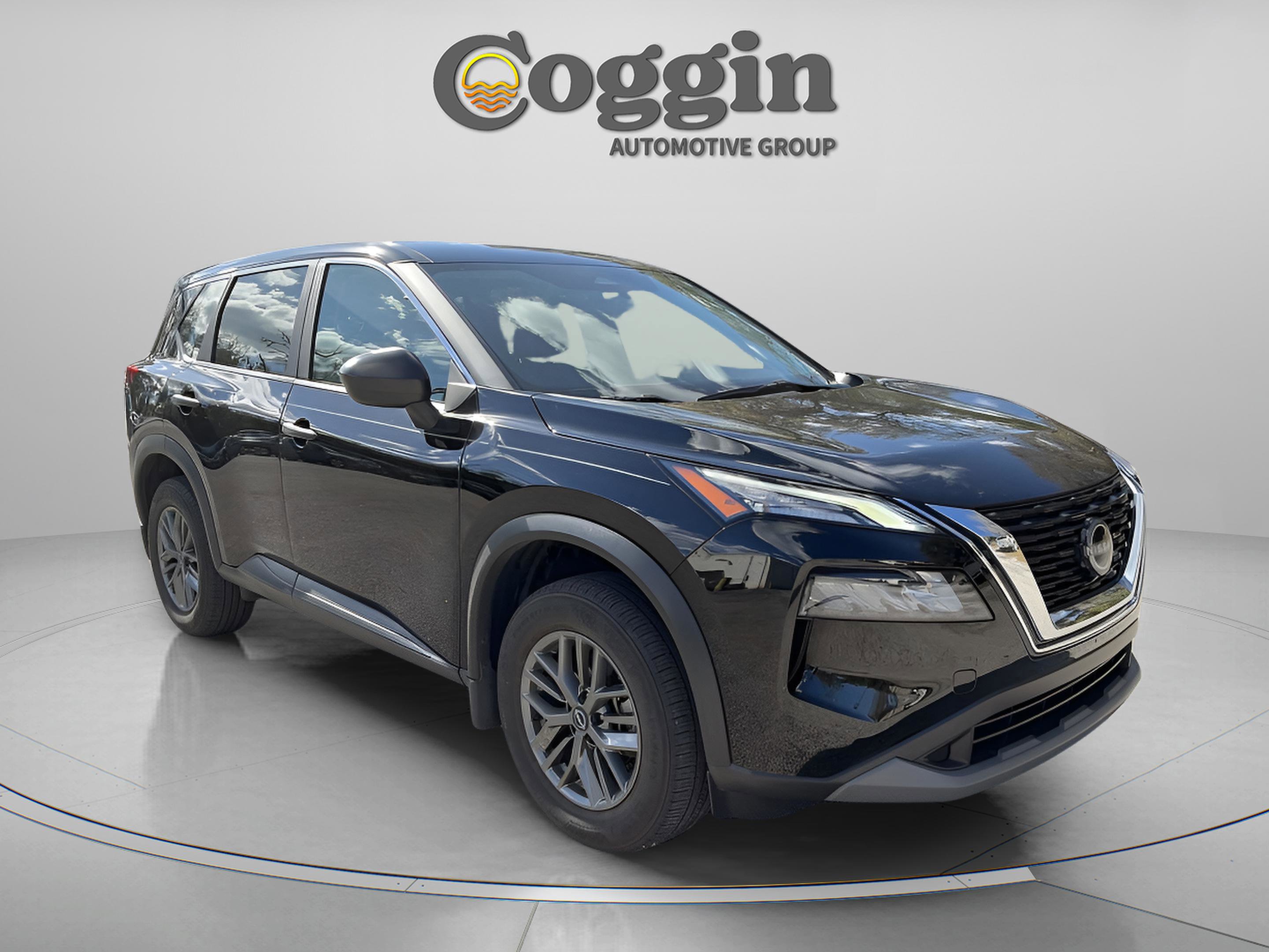 Used 2023 Nissan Rogue S image 7