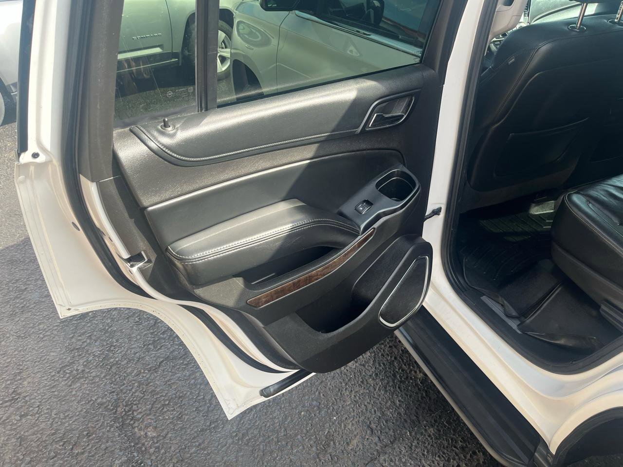 Used 2015 Chevrolet Tahoe LT AWD/4WD image 30