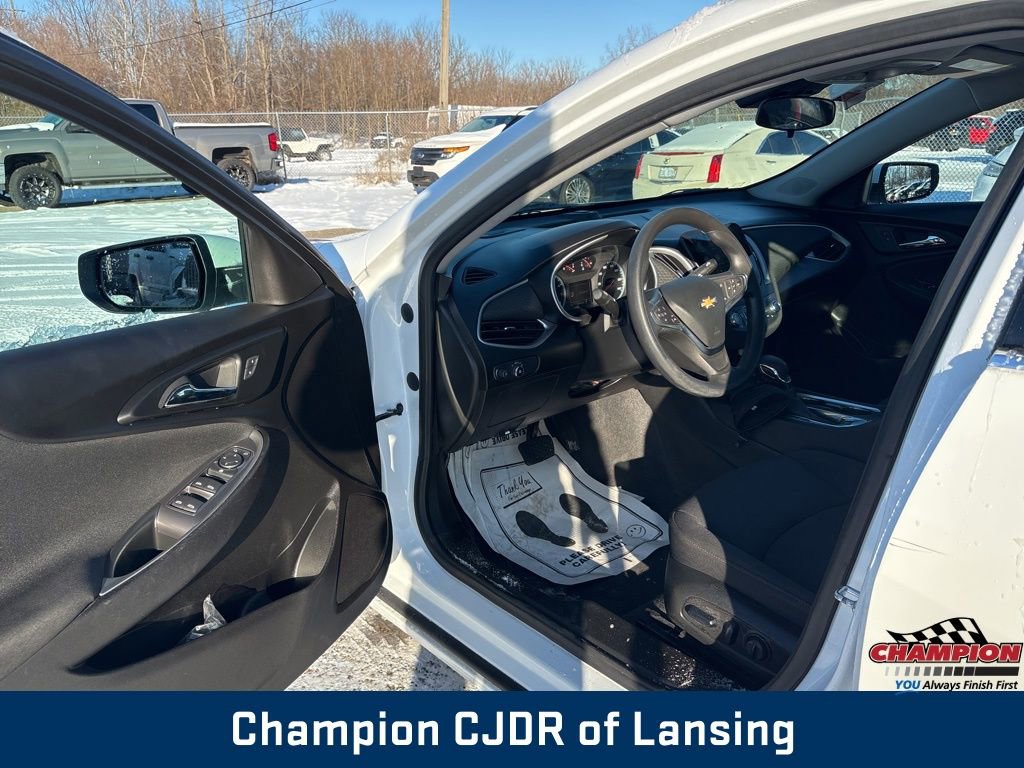 Used 2024 Chevrolet Malibu LT FWD image 13