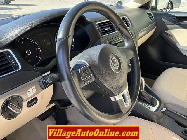 Used 2013 Volkswagen Jetta TDI FWD image 21