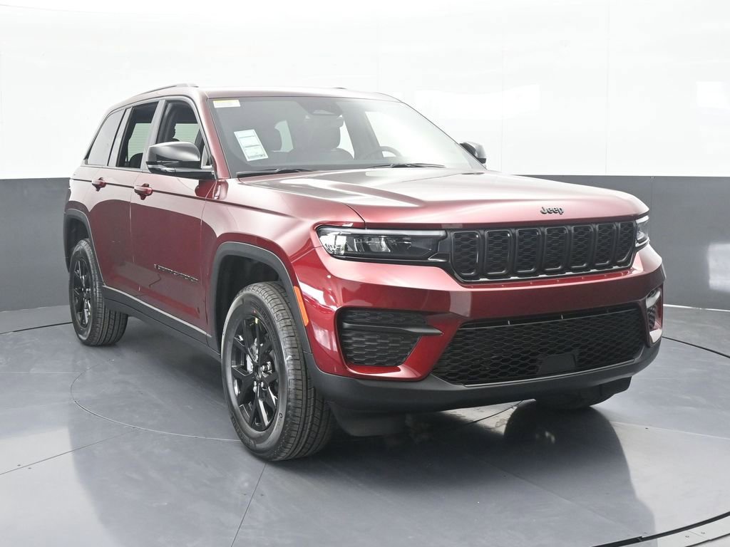 New 2025 Jeep Grand Cherokee Altitude image 9