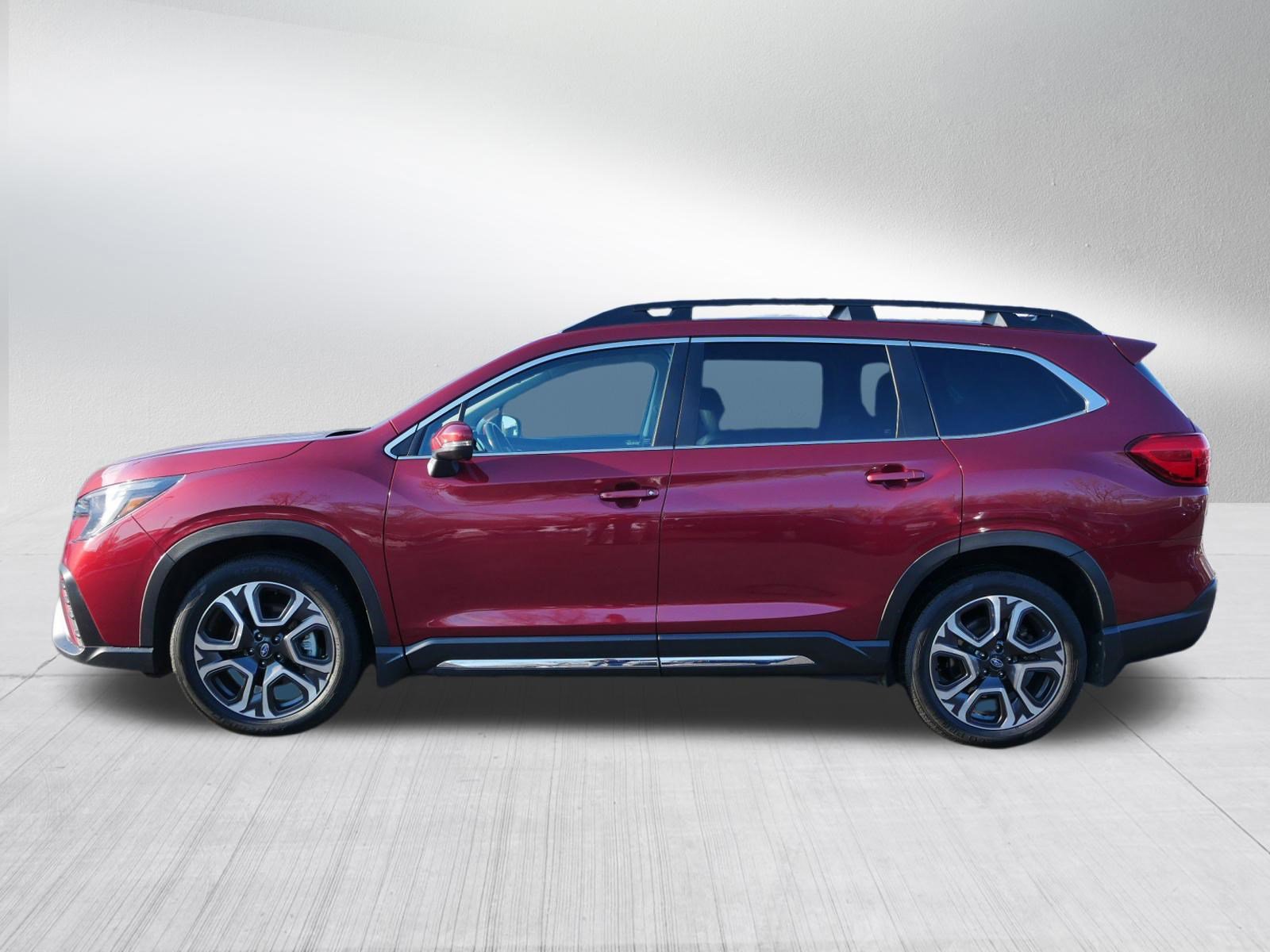 Used 2023 Subaru Ascent Limited image 4