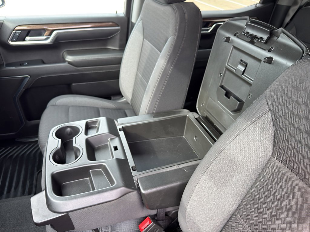 Used 2025 Chevrolet Silverado 1500 LT AWD/4WD image 16