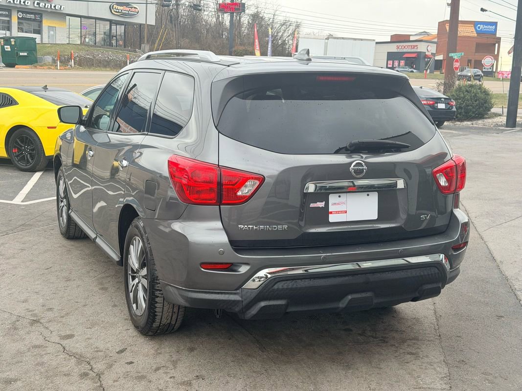 Used 2019 Nissan Pathfinder SV FWD image 4