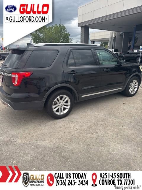 Used 2017 Ford Explorer XLT w/ Equipment Group 202A FWD image 5