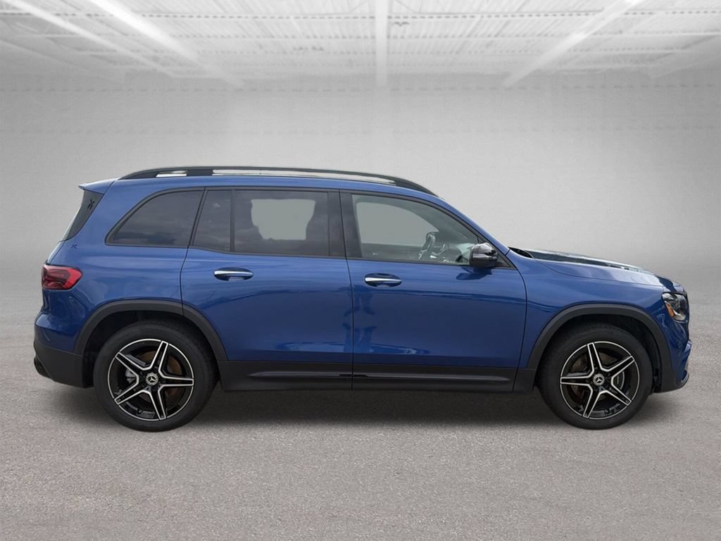 Used 2026 Mercedes-Benz GLB 250 4MATIC image 6