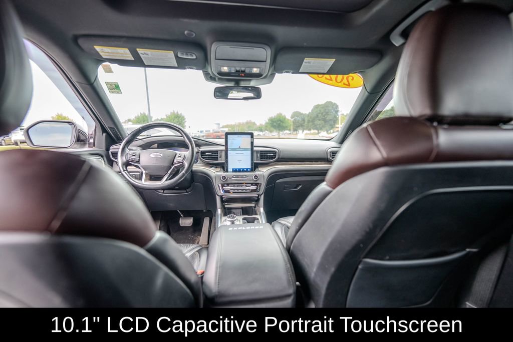 Used 2020 Ford Explorer Platinum w/ Premium Technology Package image 14