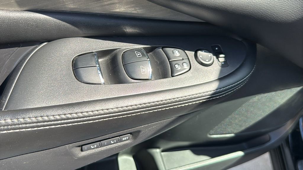Used 2017 Nissan Murano Platinum w/ Platinum Technology Package image 21