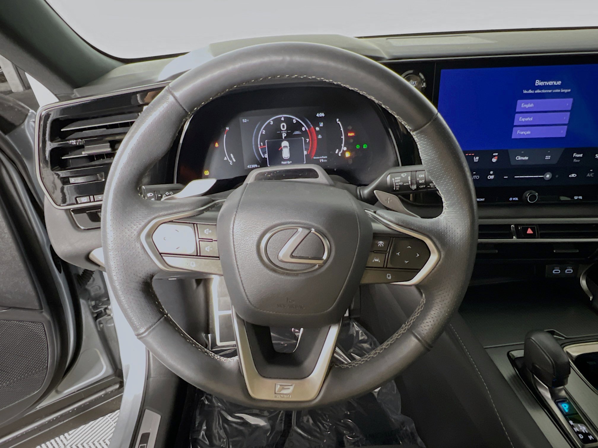 Used 2023 Lexus RX 350 F Sport w/ Cold Area Package image 18