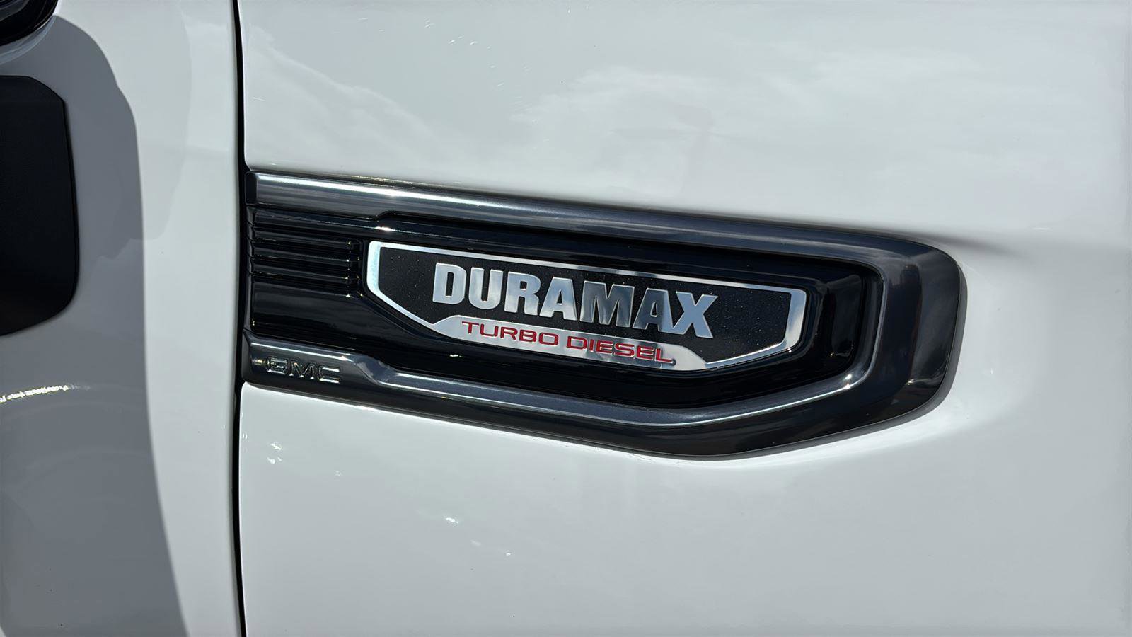 Used 2023 GMC Sierra 1500 AT4 w/ AT4 Premium Package AWD/4WD image 10