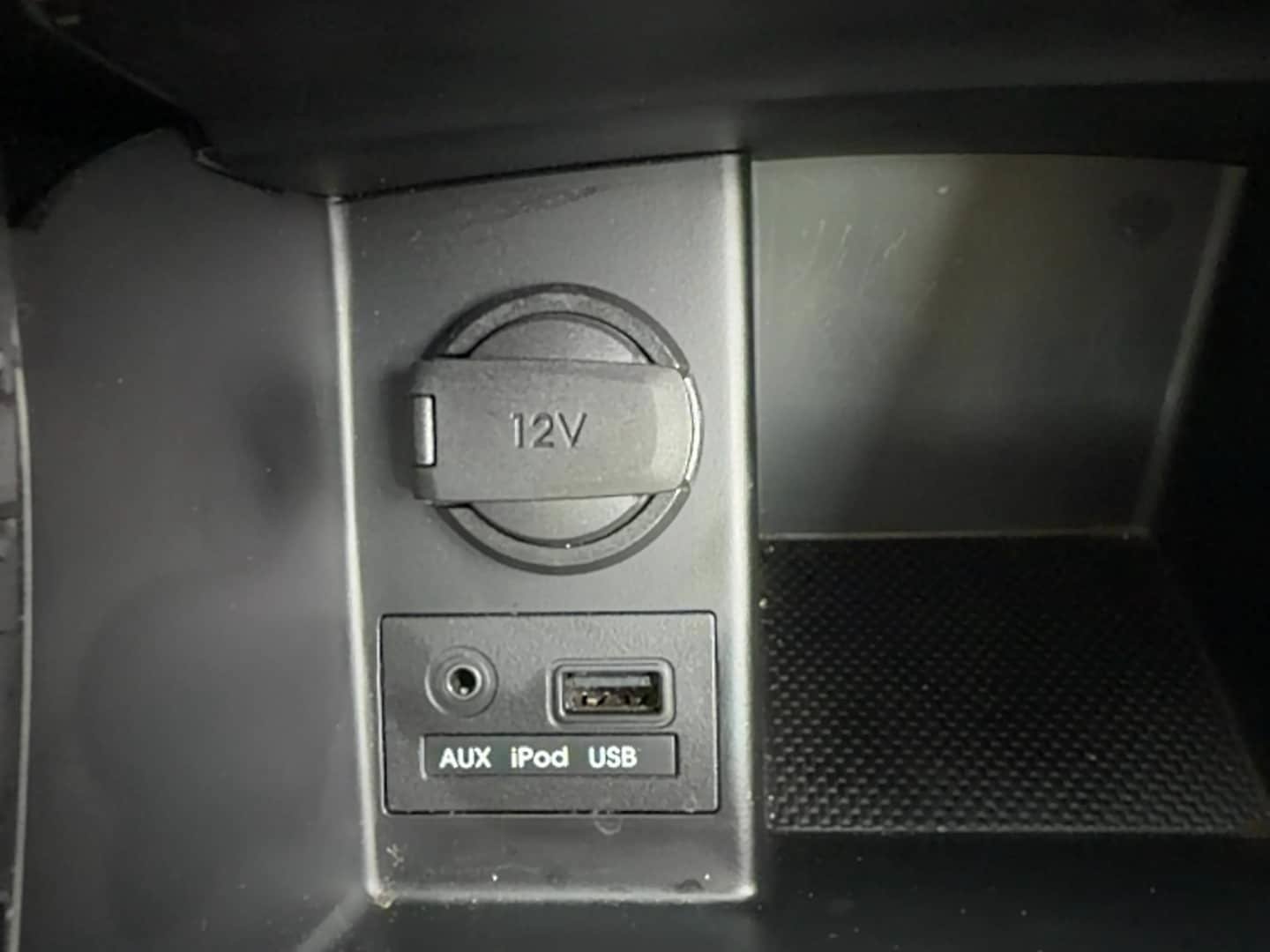 Used 2012 Hyundai Elantra GLS w/ Preferred Pkg 3 FWD image 11