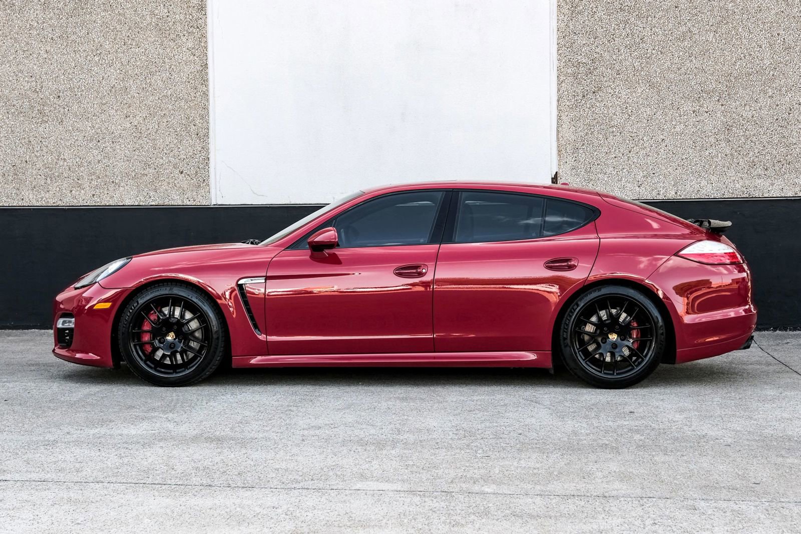 Used 2013 Porsche Panamera GTS image 11
