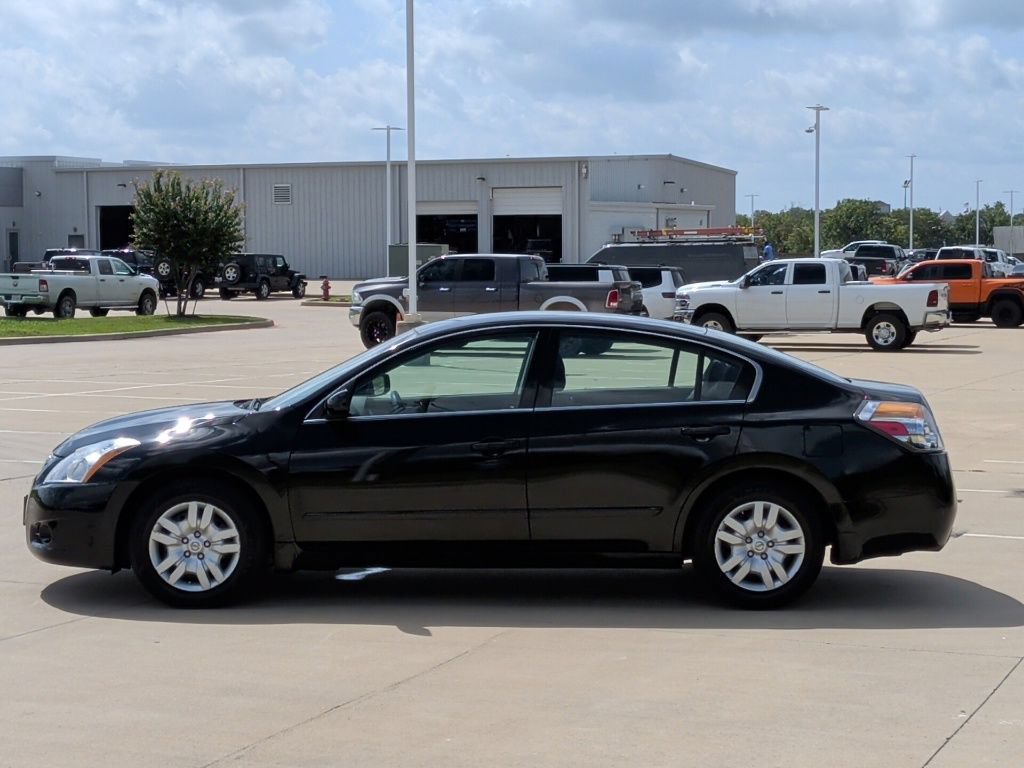 Used 2012 Nissan Altima 2.5 S FWD image 5