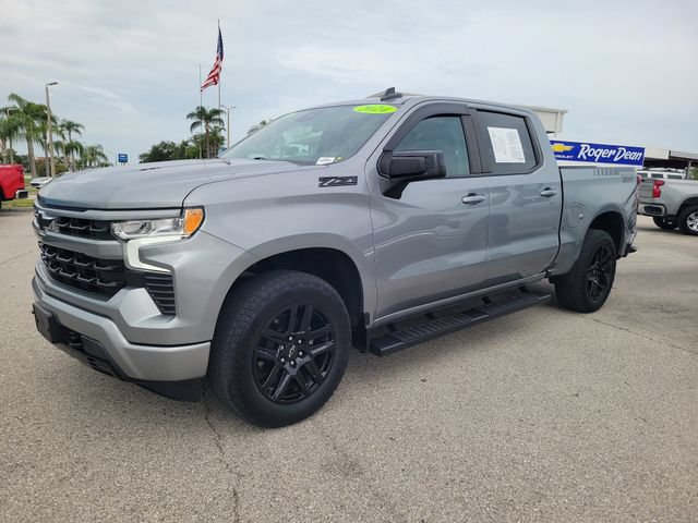 Used 2024 Chevrolet Silverado 1500 RST AWD/4WD image 2
