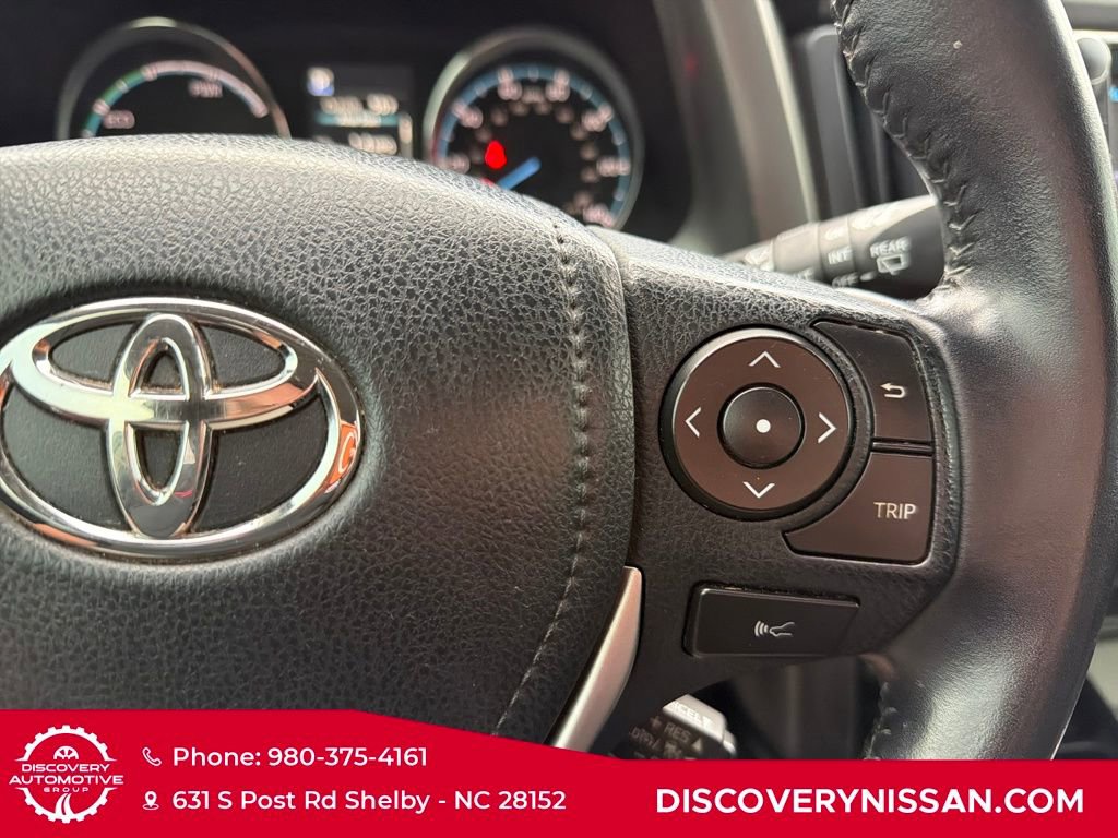 Used 2017 Toyota RAV4 Limited image 23