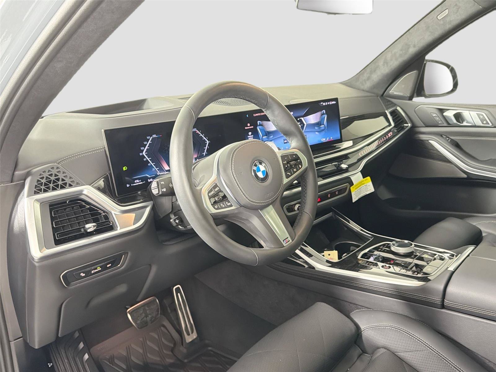 Certified 2026 BMW X7 xDrive40i w/ M Sport Package AWD/4WD image 9