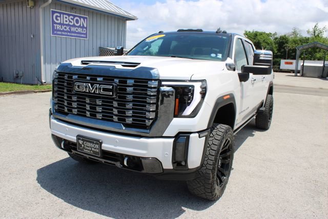 Used 2024 GMC Sierra 2500 Denali Ultimate w/ Max Trailering Package AWD/4WD image 3