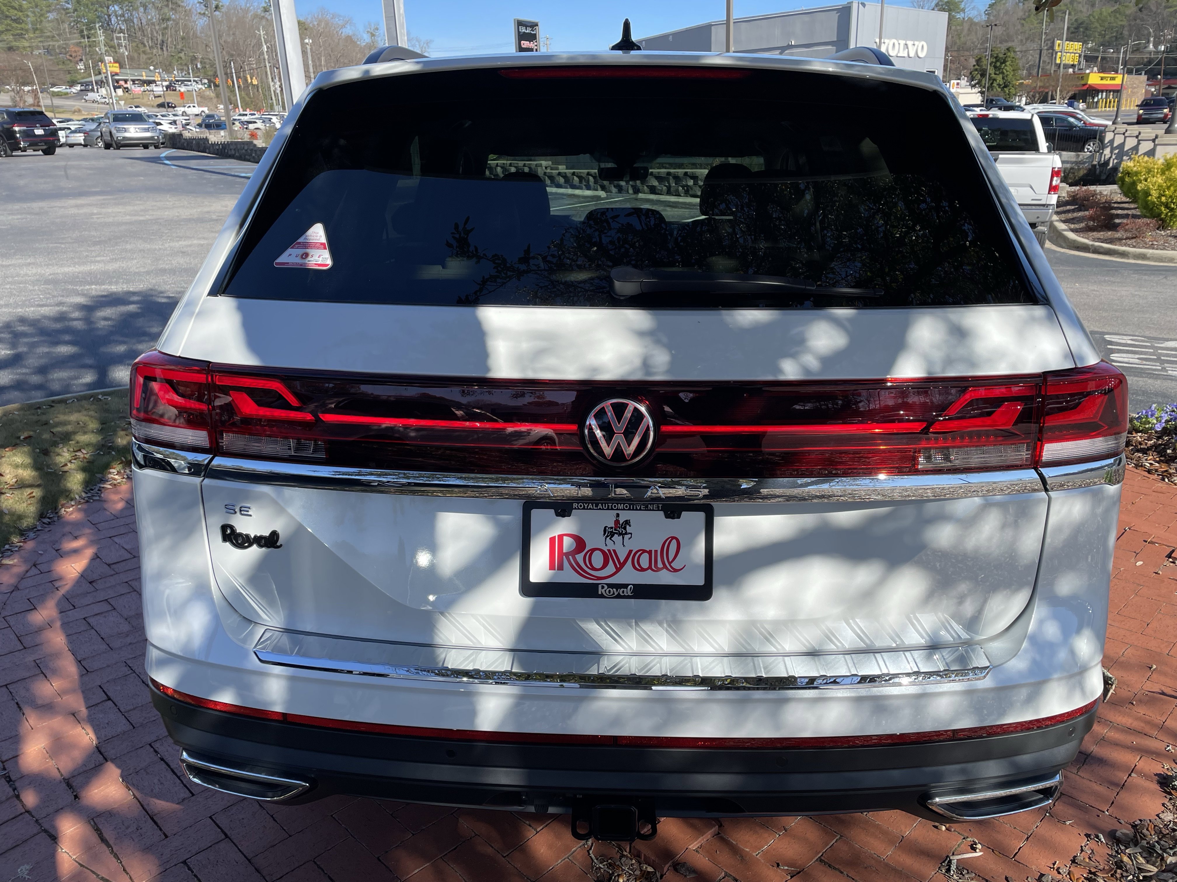 New 2026 Volkswagen Atlas SE image 5