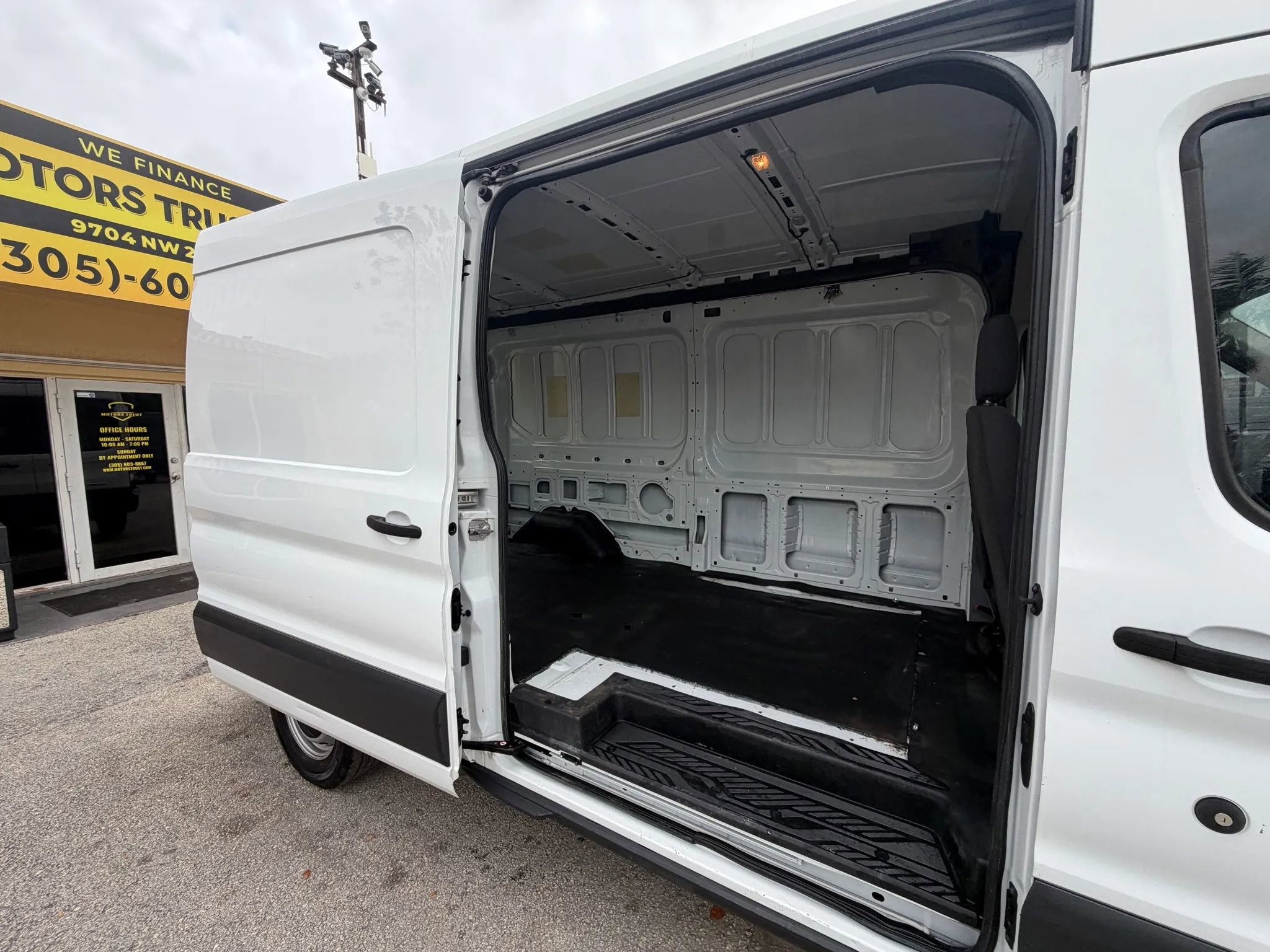 Used 2016 Ford Transit 350 148 Medium Roof w/ Interior Upgrade Package RWD image 9