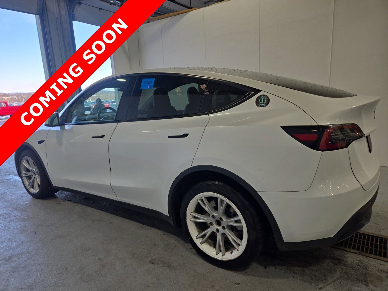 Used 2023 Tesla Model Y Long Range image 4
