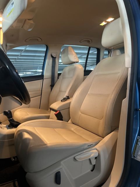 Used 2017 Volkswagen Tiguan S FWD image 7
