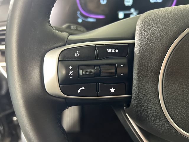 Used 2025 Kia Sportage EX FWD image 14