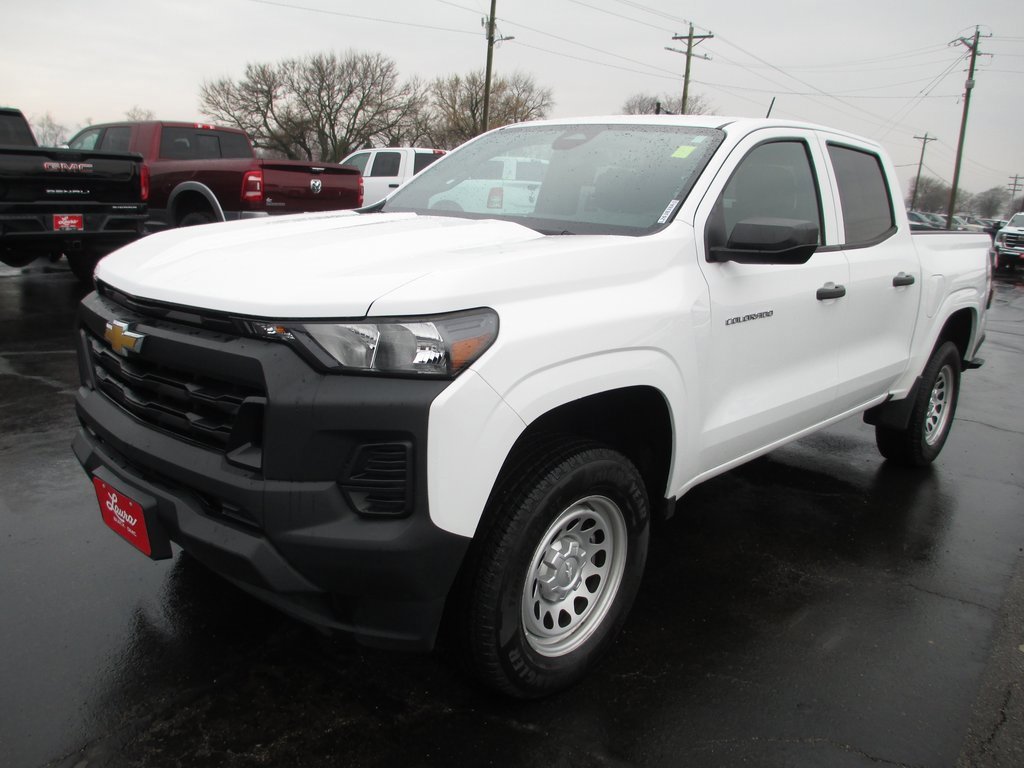 Used 2023 Chevrolet Colorado W/T image 10