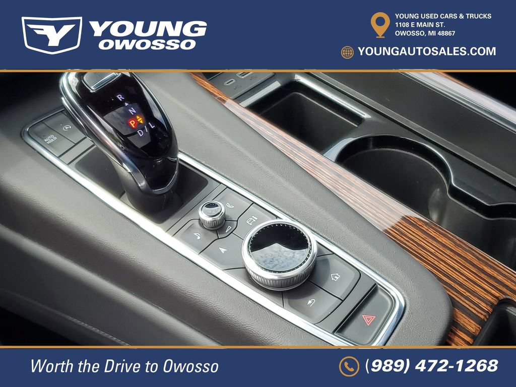 Certified 2024 Cadillac Escalade Premium Luxury w/ LPO, Floor Liner Package AWD/4WD image 21