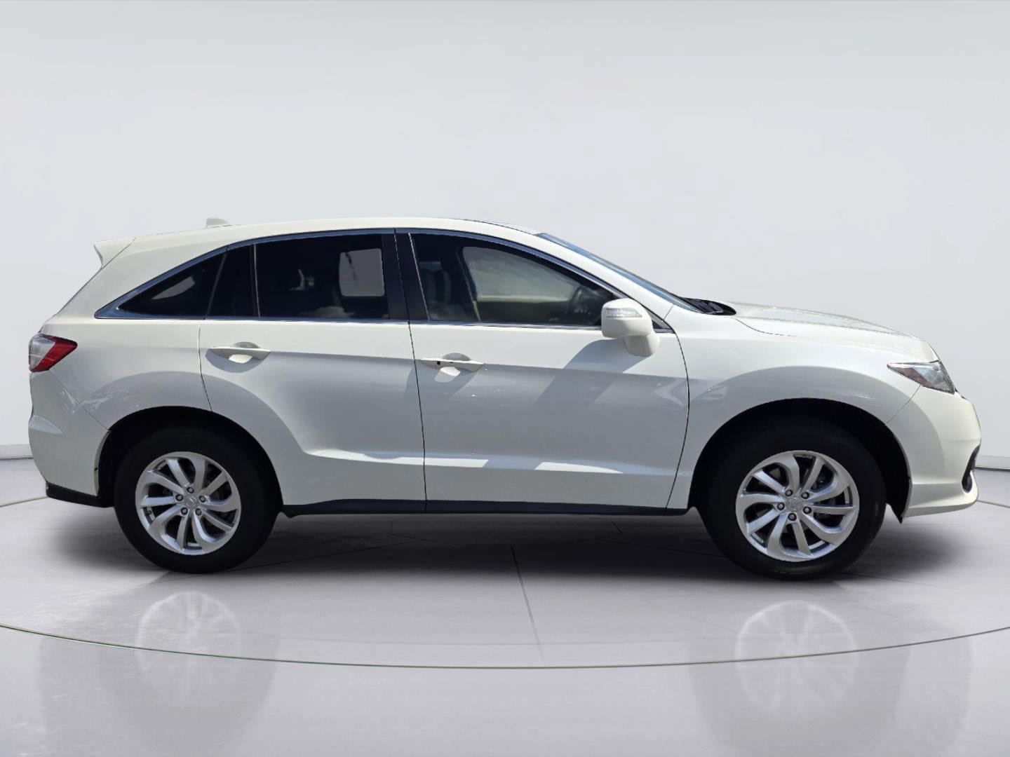Used 2018 Acura RDX FWD image 4