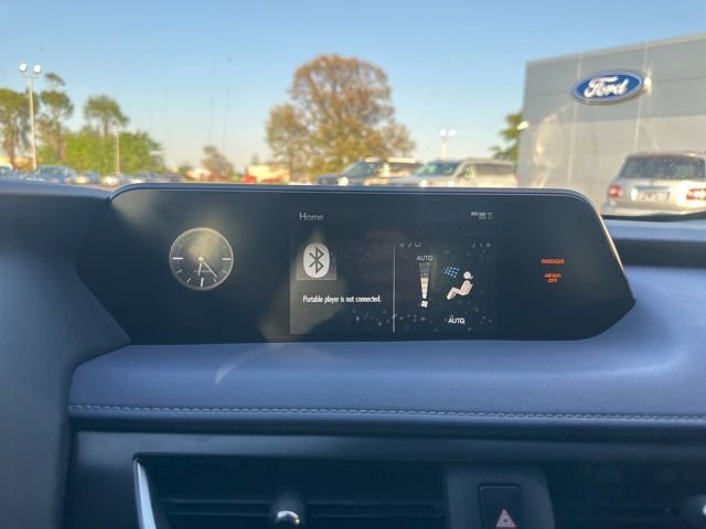 Used 2022 Lexus UX 200 FWD image 40