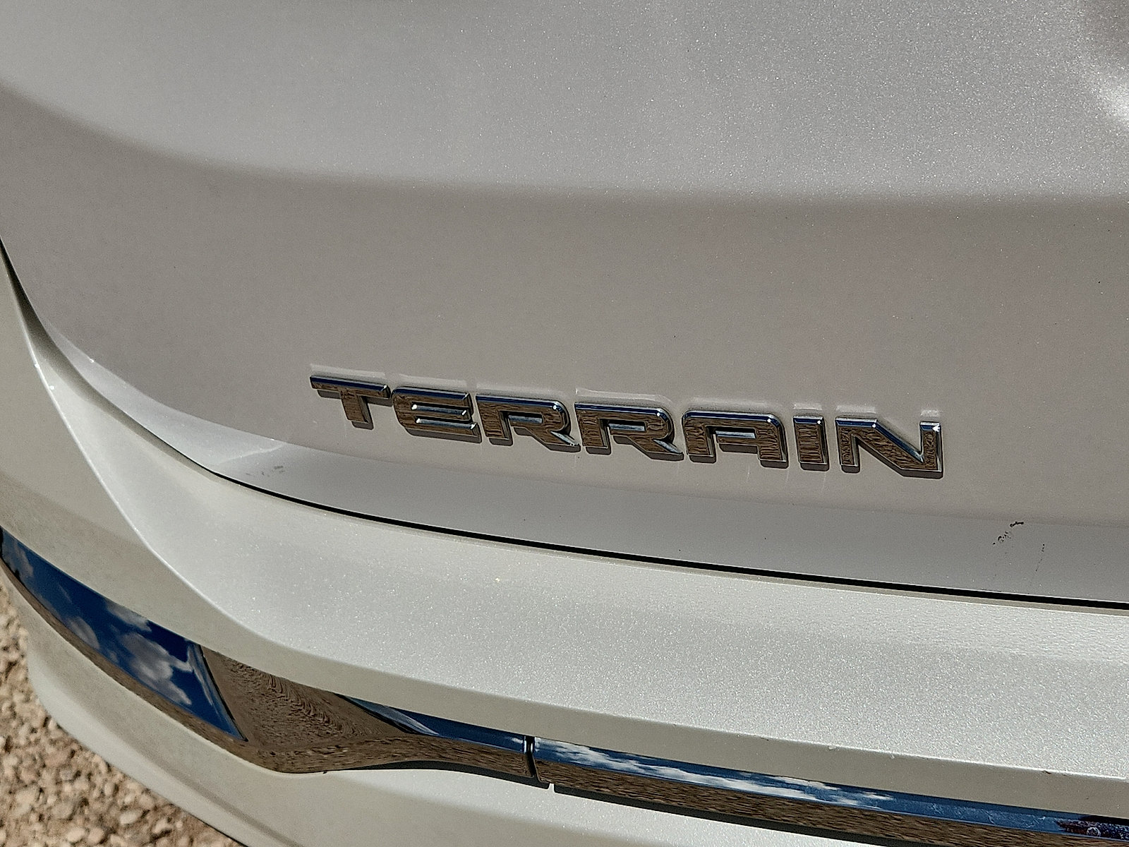 Used 2020 GMC Terrain Denali w/ Denali Premium Package FWD image 8