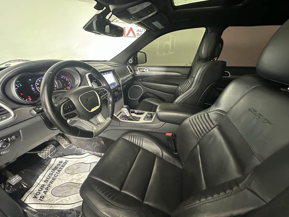 Used 2018 Jeep Grand Cherokee SRT AWD/4WD image 21
