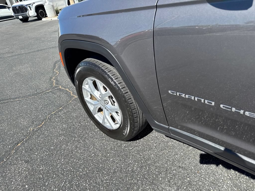 Used 2023 Jeep Grand Cherokee Limited AWD/4WD image 10