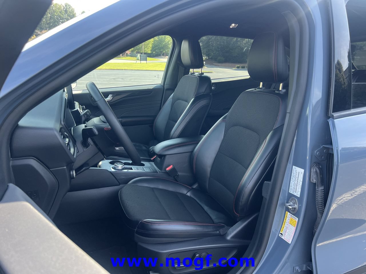 Used 2025 Ford Escape ST-Line FWD image 20