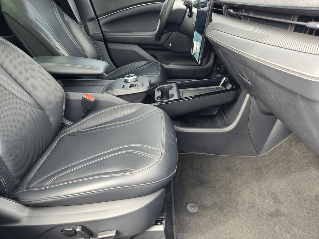 Used 2022 Ford Mustang Mach-E Premium AWD/4WD image 9