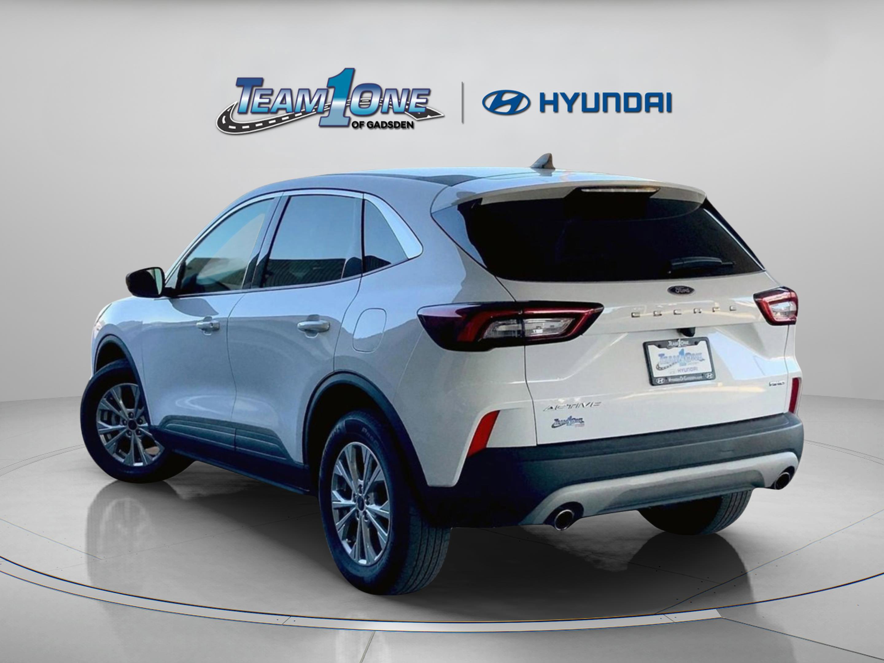 Used 2023 Ford Escape Active image 10