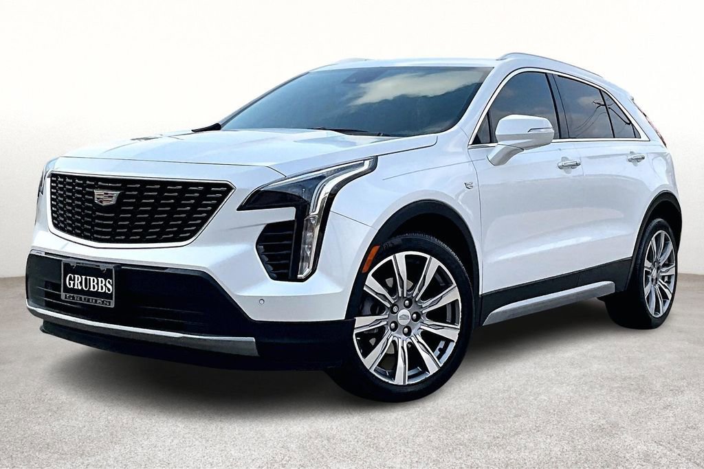 Used 2022 Cadillac XT4 Premium Luxury w/ Cold Weather Package image 15