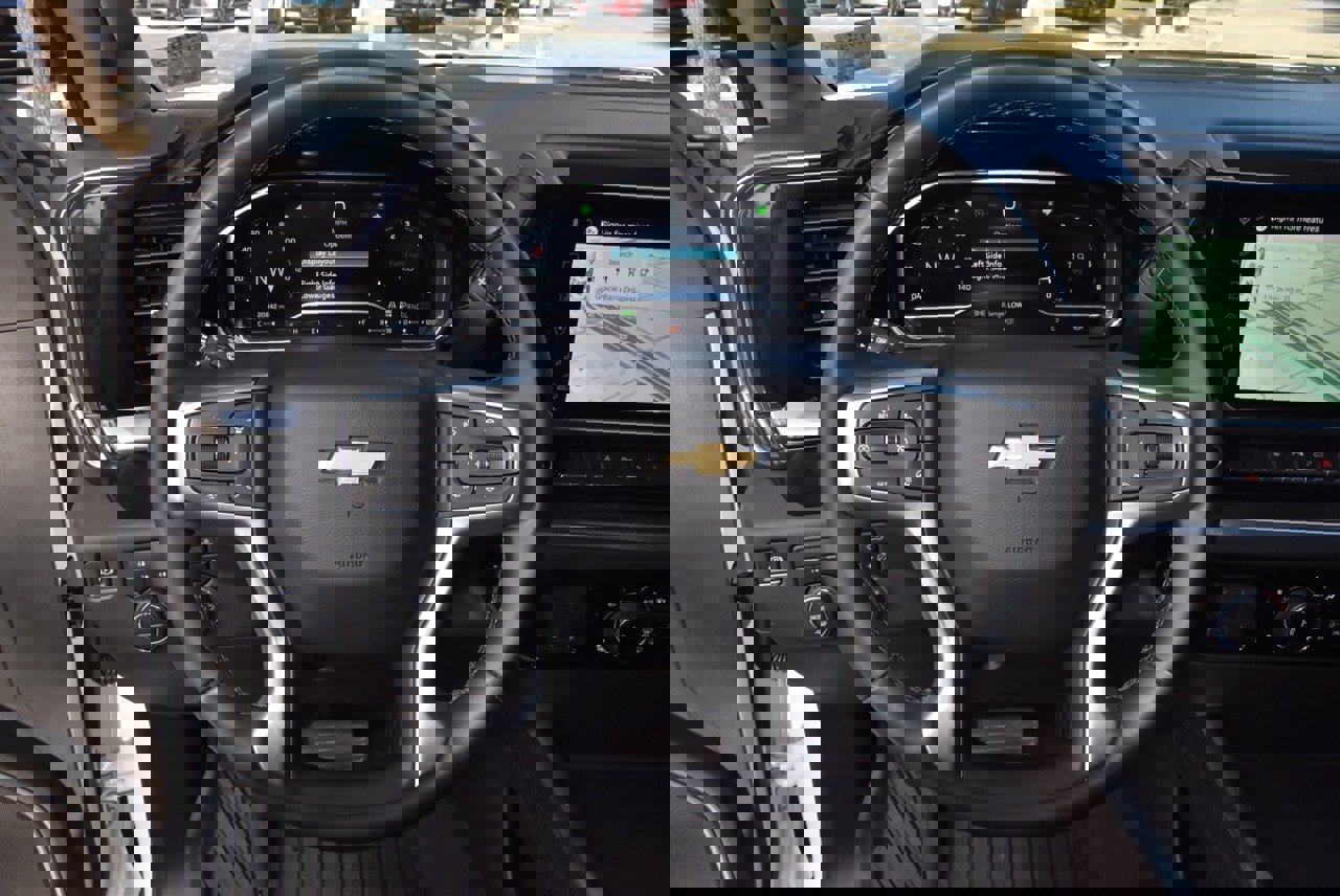 Used 2025 Chevrolet Silverado 2500 LT w/ Safety Package image 22