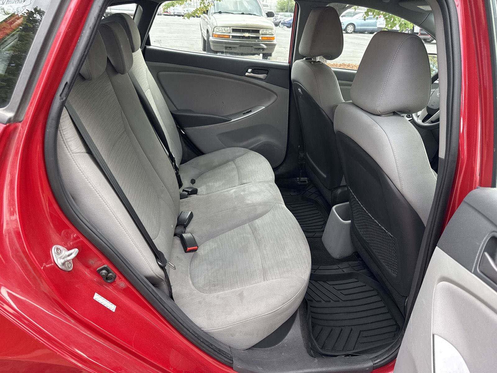 Used 2017 Hyundai Accent SE FWD image 15