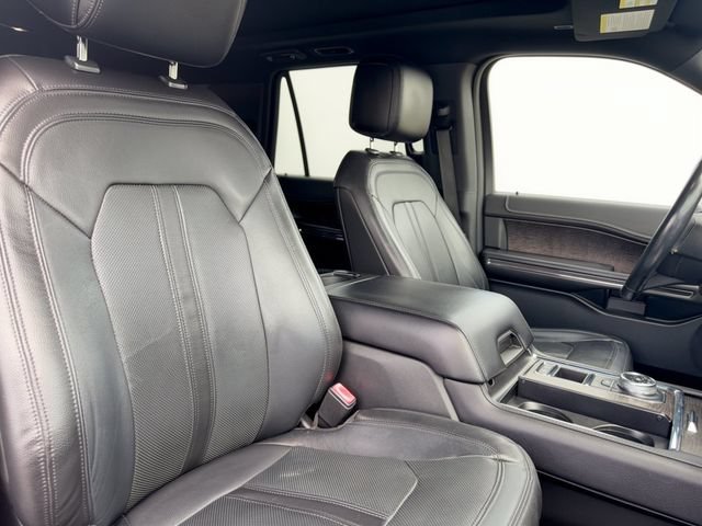 Used 2018 Ford Expedition Limited w/ Equipment Group 302A RWD image 32