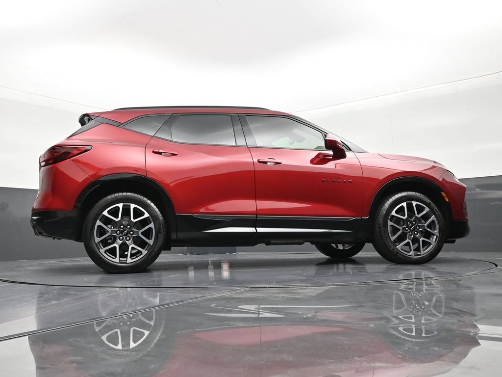 Used 2025 Chevrolet Blazer RS FWD image 25
