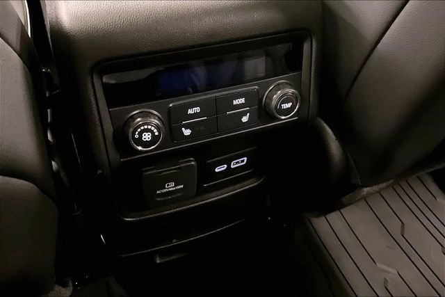 Used 2022 GMC Acadia Denali w/ GMC Pro Grade Package AWD/4WD image 34