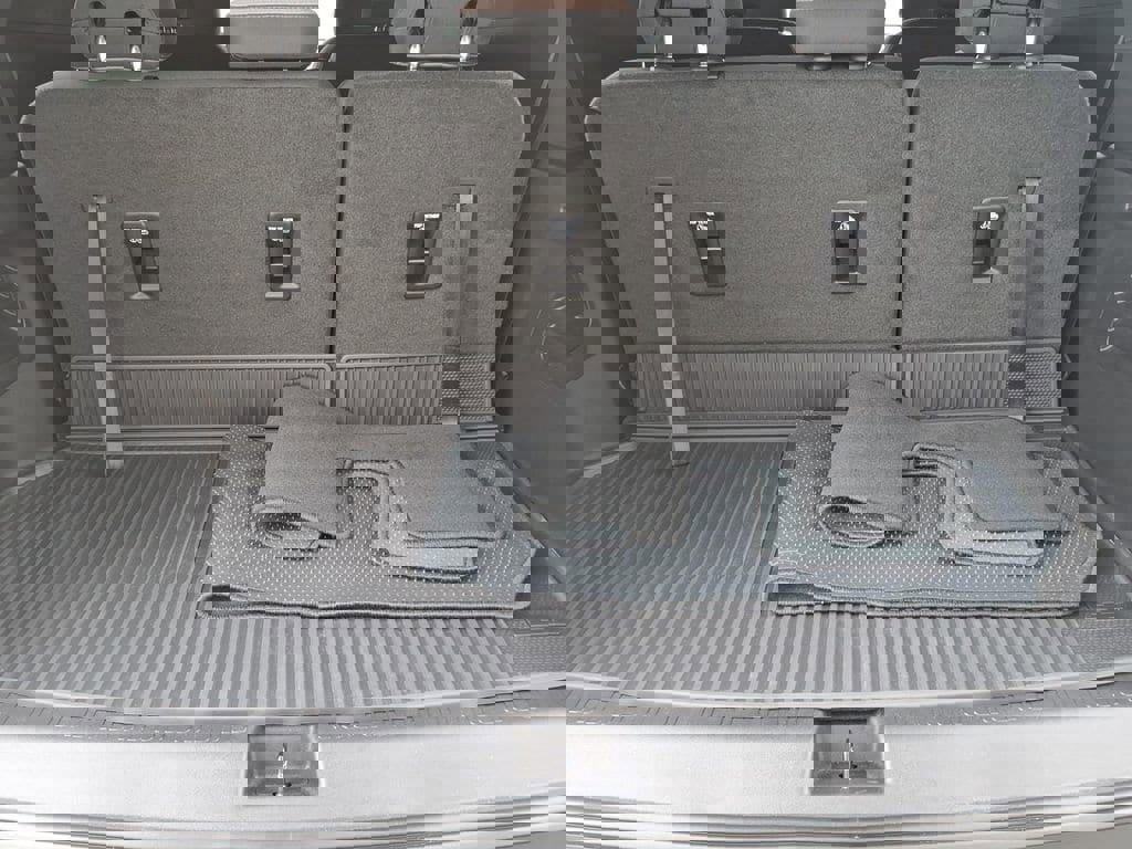 New 2026 Chevrolet Traverse LT w/ Driver Confidence Package AWD/4WD image 10