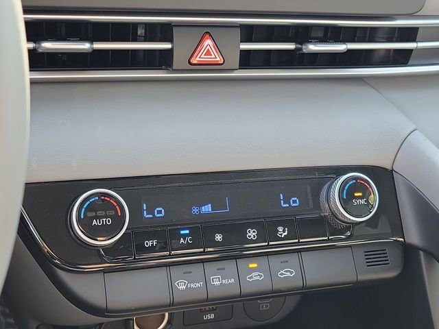 New 2026 Hyundai Elantra Sport FWD image 13
