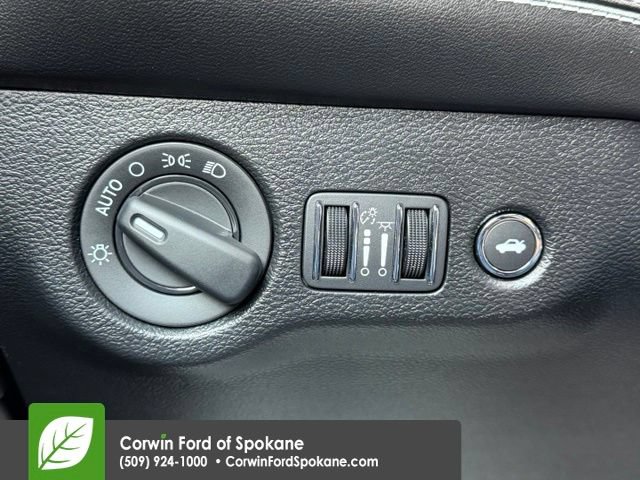 Used 2022 Dodge Challenger SRT Hellcat w/ Plus Package RWD image 24