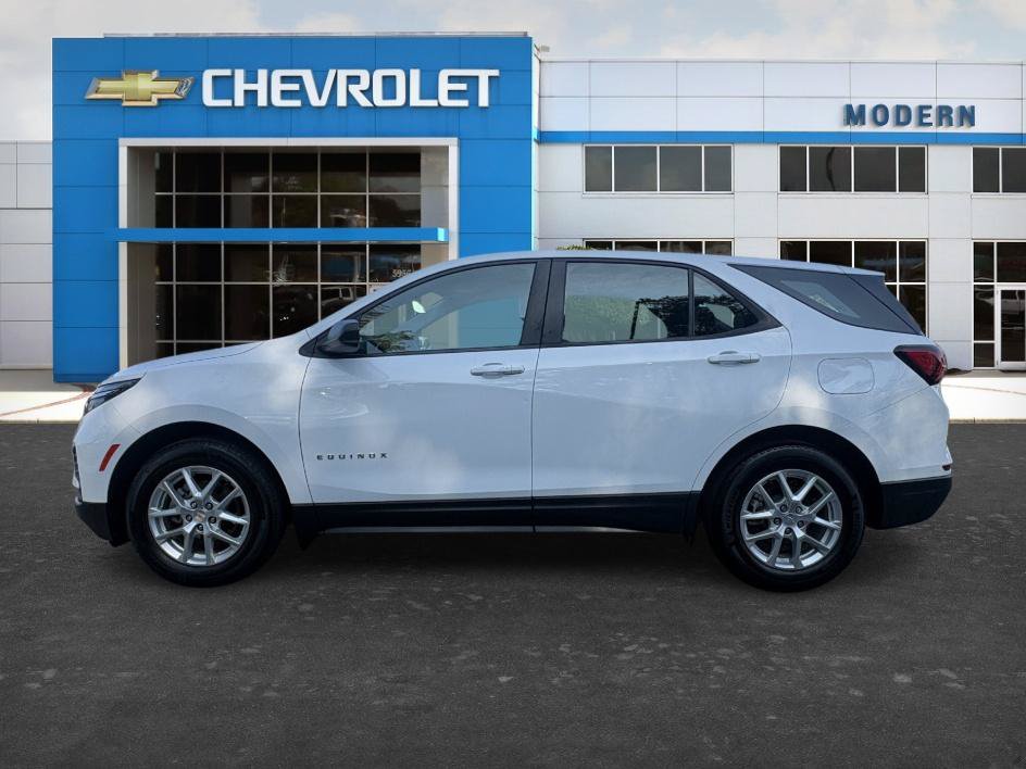 Certified 2024 Chevrolet Equinox LS FWD image 2