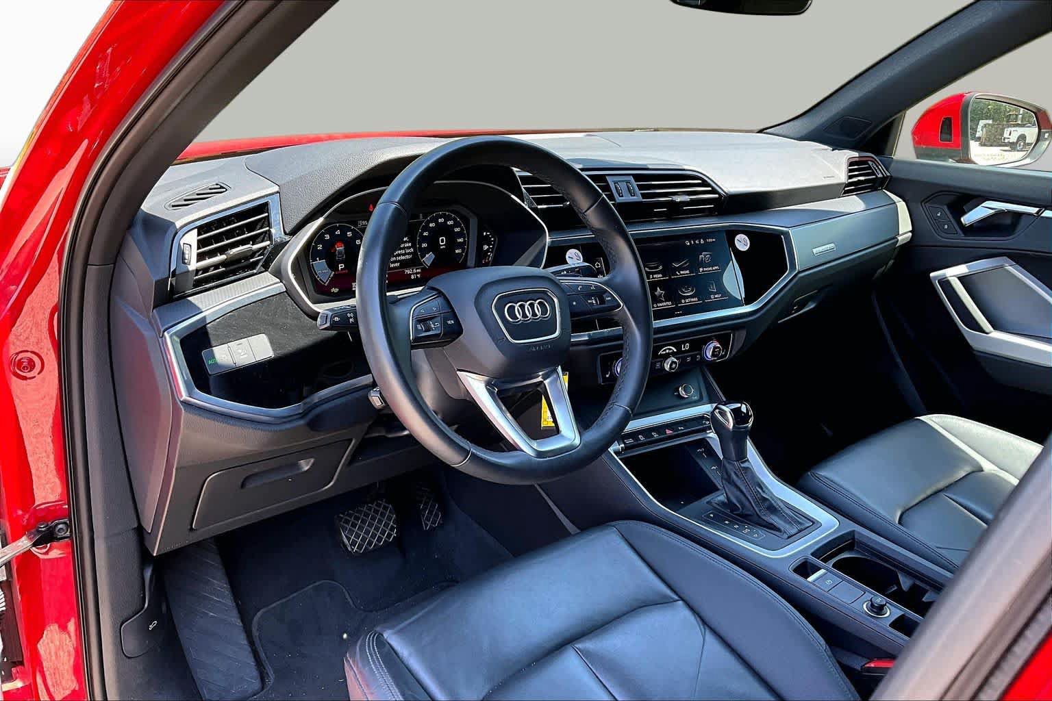 Used 2025 Audi Q3 2.0T Premium AWD/4WD image 18